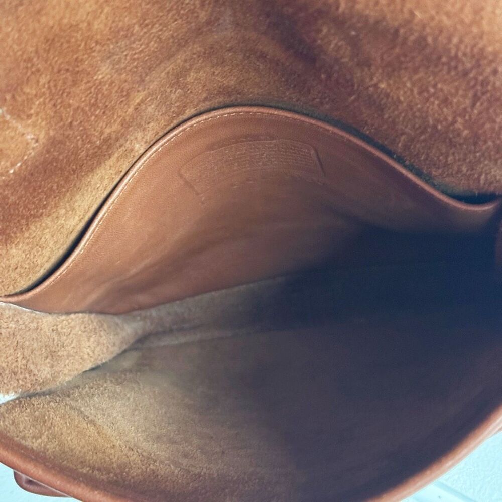 Coach Vintage Station Bag In British Tan Leather With Brass Hardware Style #5130 - Picture 12 of 14